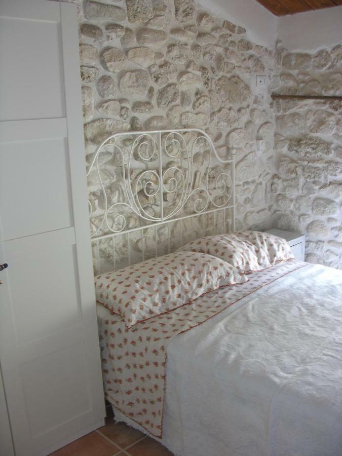 Hostal Ai Limiti • 67 • Stonehouse Palombaro Exterior foto
